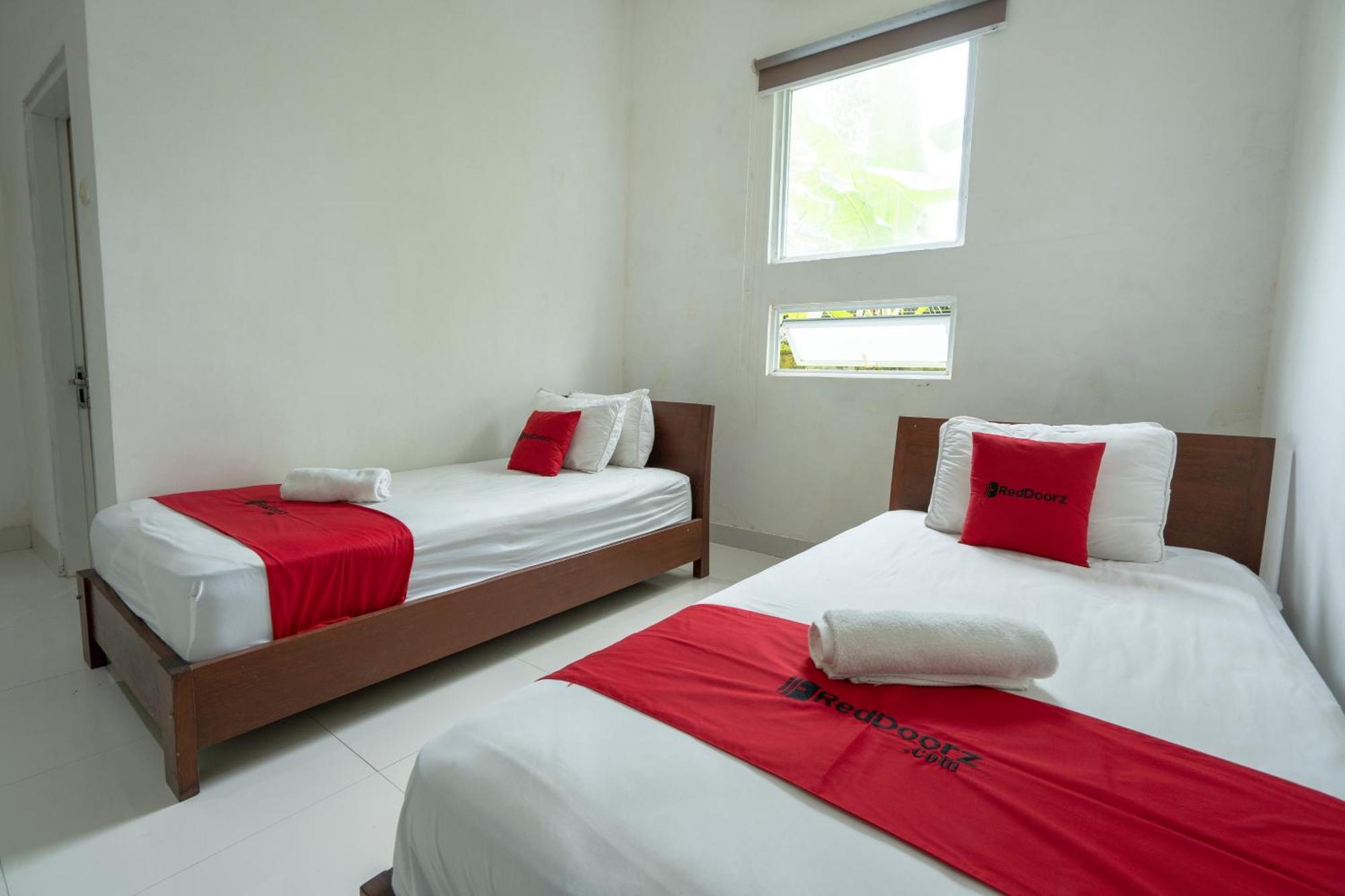 Reddoorz Near Ubud Village Sukawati Exteriör bild